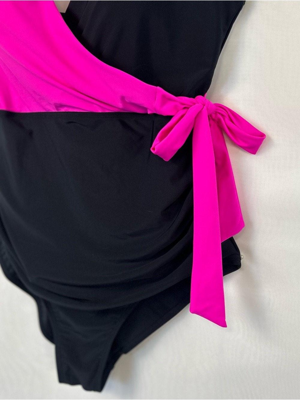 New B2Prity Women’s One Piece Wrap Style Pink and Black Swimsuit / XL - Picture 4 of 9